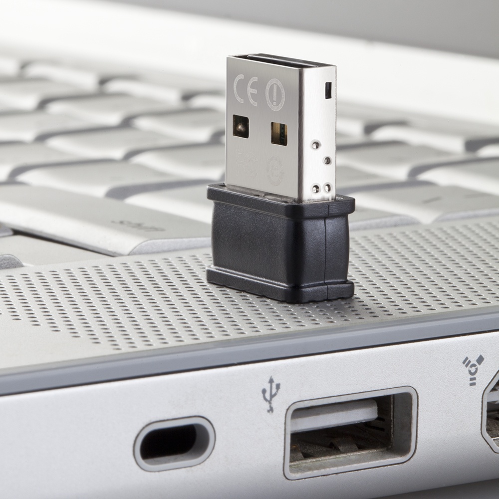 Mini Adaptador De Red Tenda USB W311MI Inalámbrico 2.4GHz 3dBi